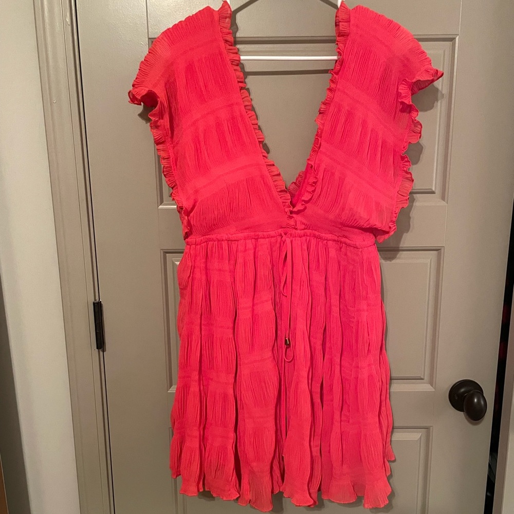 The clothing company red short dress size S.